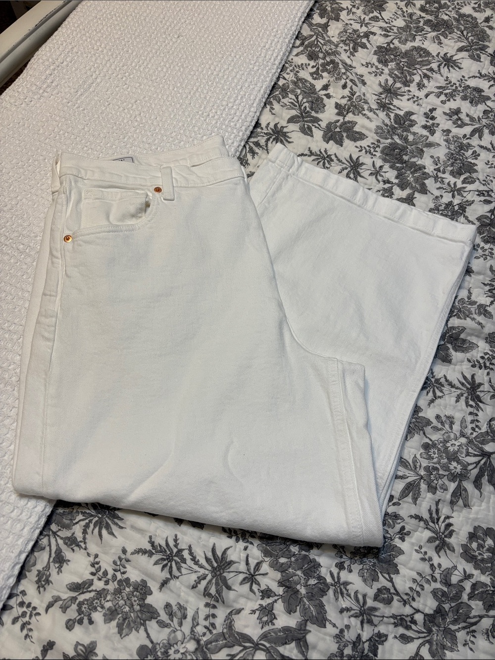 GAP Women’s High rise Stride Ankle Jeans